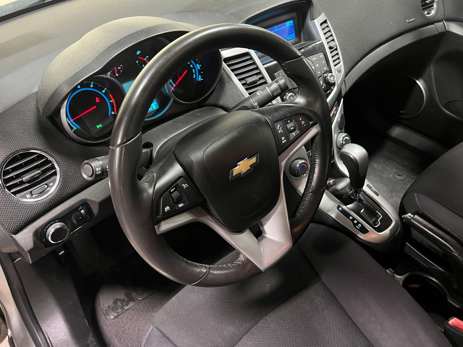 Thumbnail: 2012 Chevrolet Cruze - 5