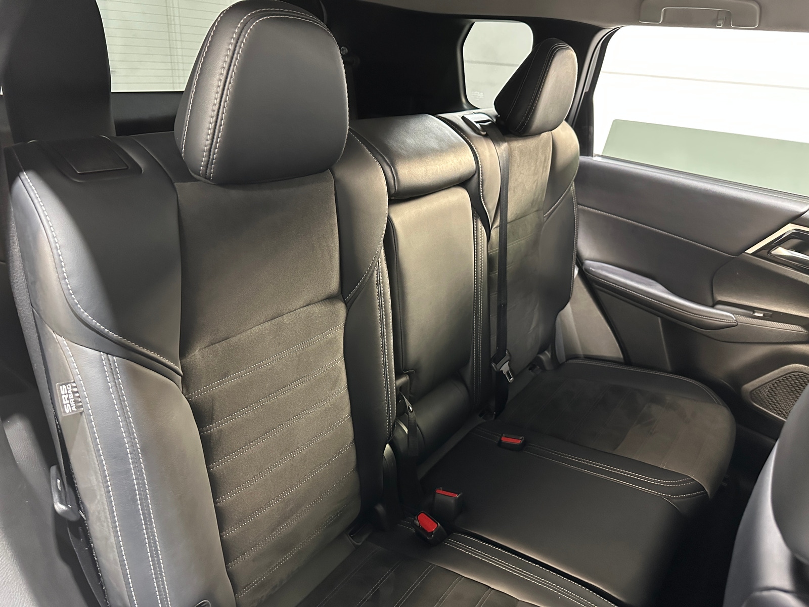 Thumbnail: 2024 Mitsubishi Outlander - 5