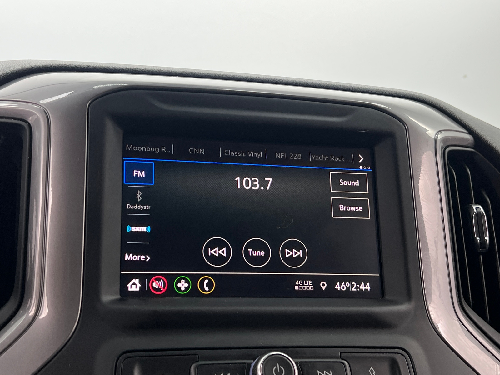 Thumbnail: 2022 Chevrolet Silverado 1500 - 4