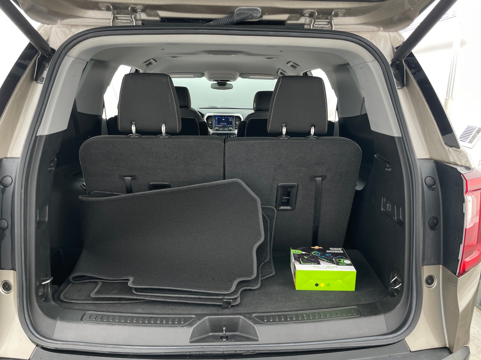 Thumbnail: 2023 GMC Acadia - 7