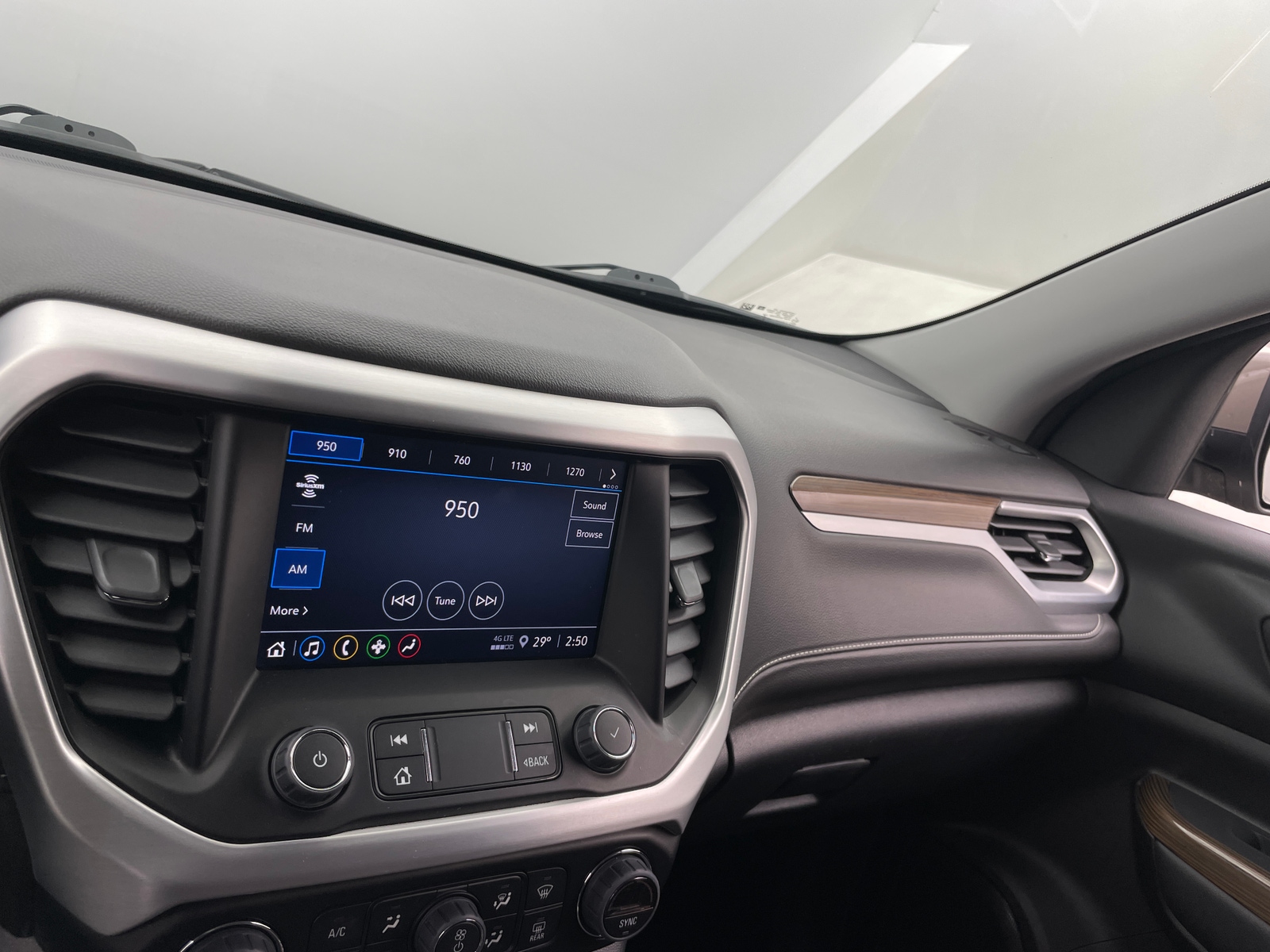 Thumbnail: 2023 GMC Acadia - 4