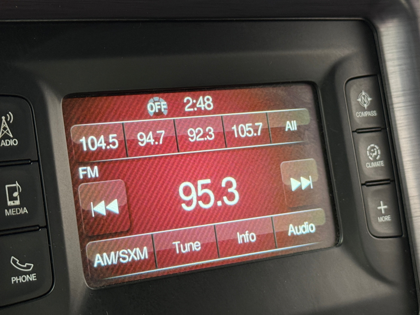 Thumbnail: 2017 Dodge Challenger - 4