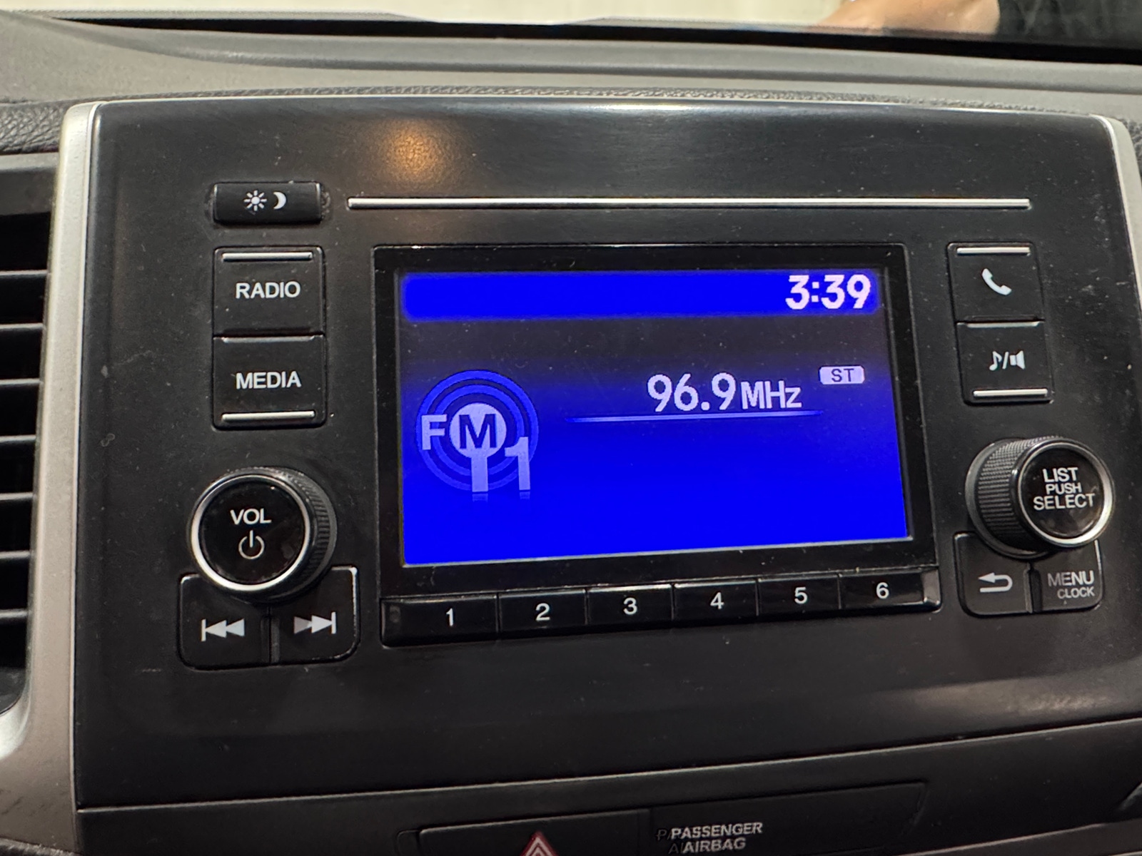 Thumbnail: 2019 Honda Ridgeline - 3