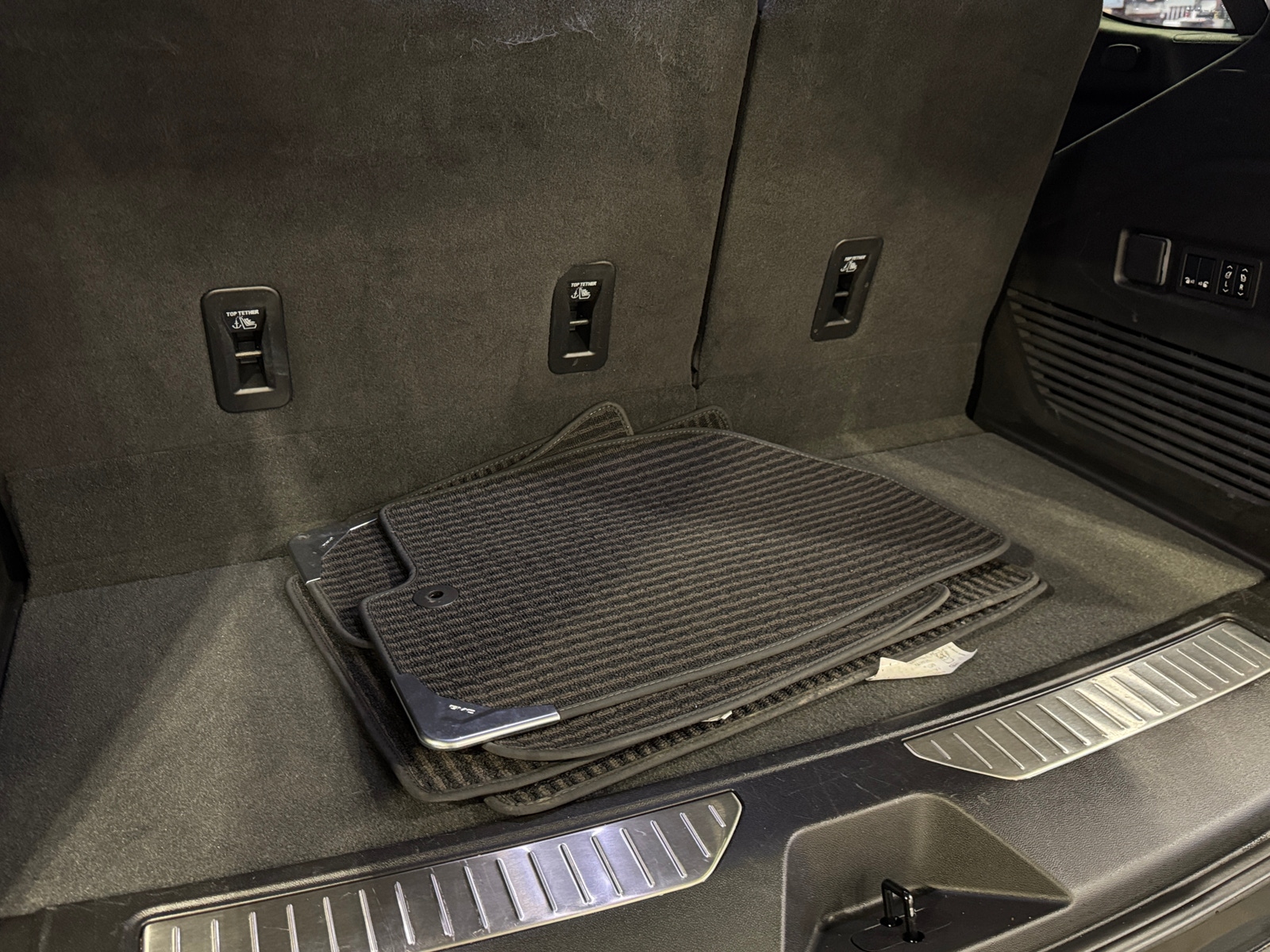 Thumbnail: 2024 GMC Yukon - 6