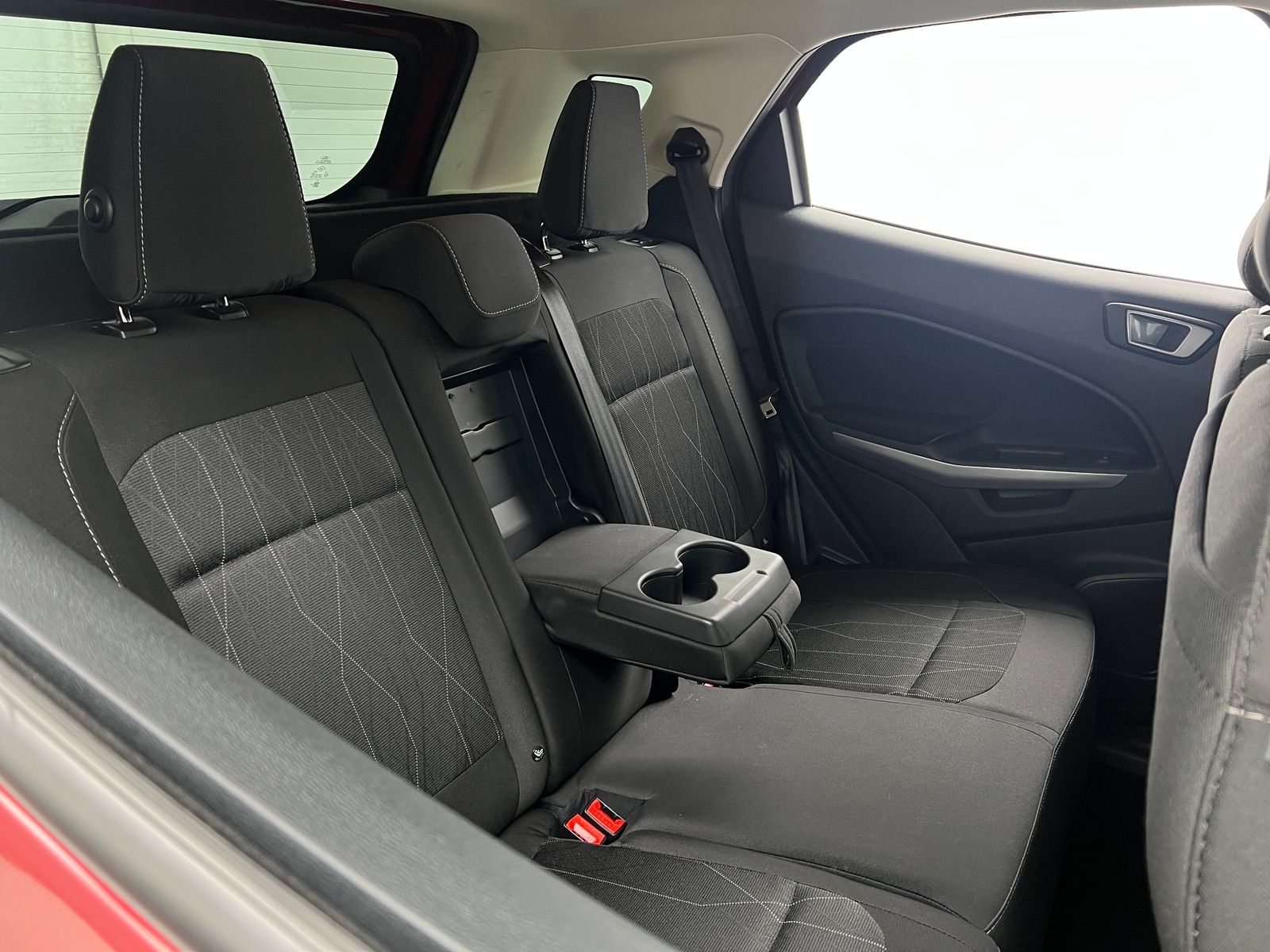 Thumbnail: 2021 Ford EcoSport - 6