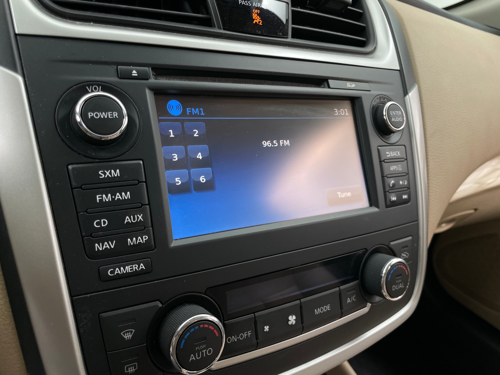 Thumbnail: 2016 Nissan Altima - 3