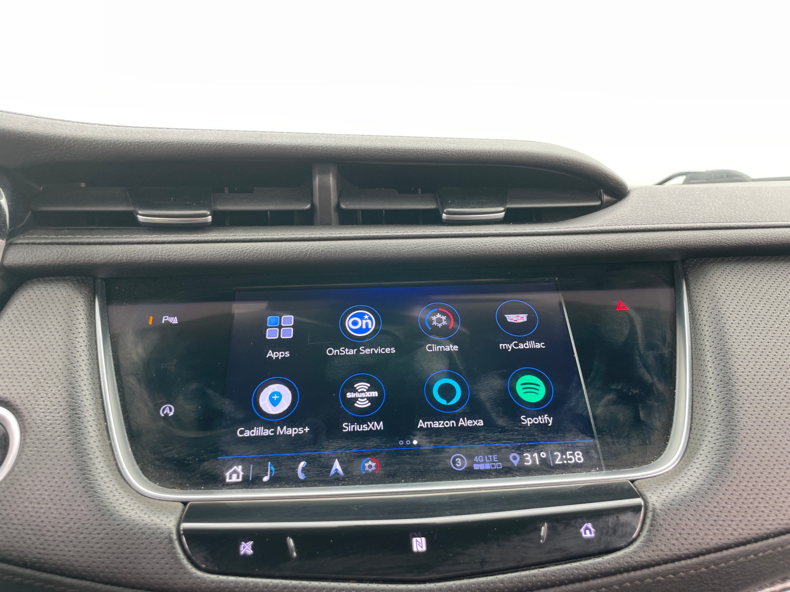 Thumbnail: 2020 Cadillac XT5 - 3