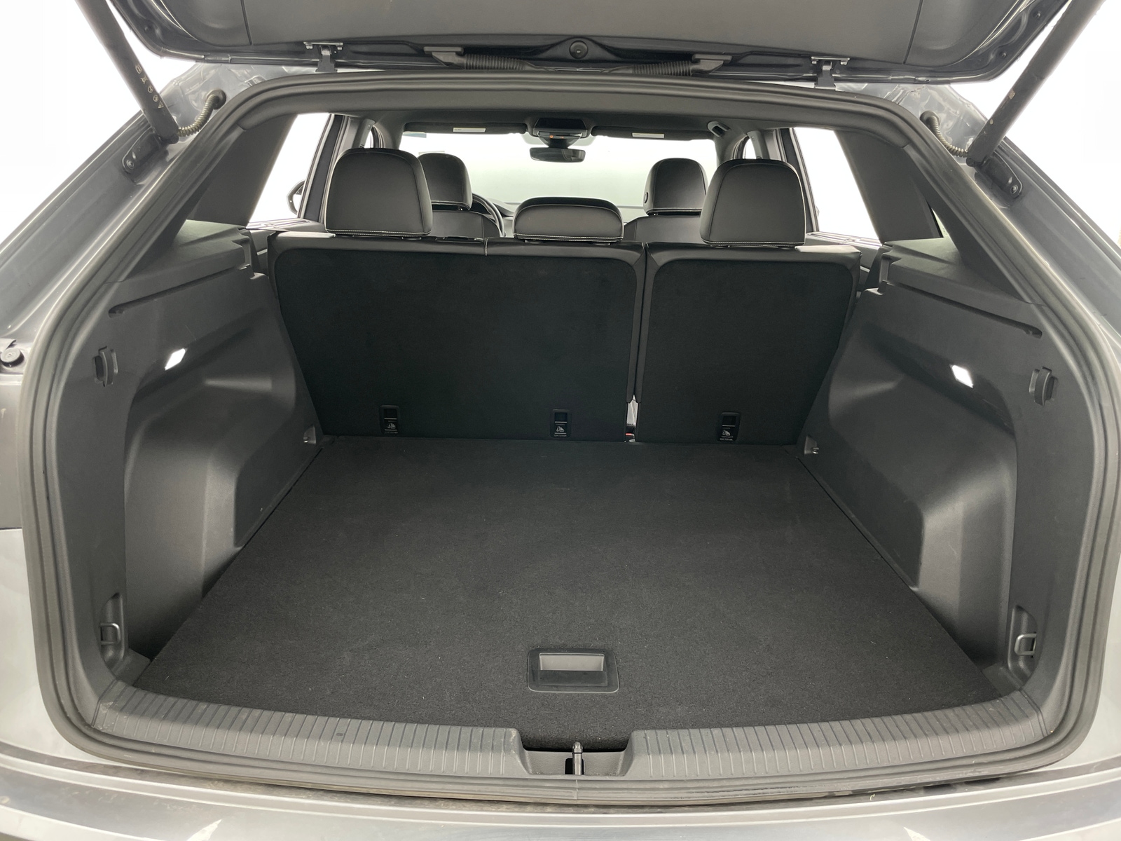 Thumbnail: 2025 Volkswagen Atlas - 6