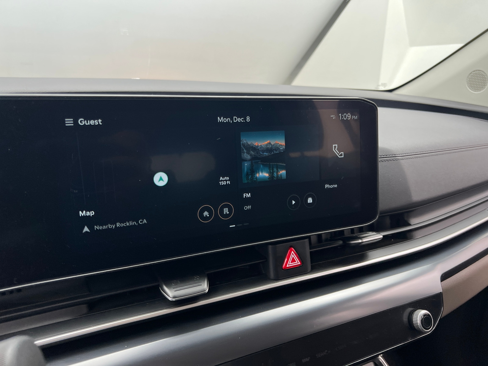 Thumbnail: 2025 Kia Carnival - 3