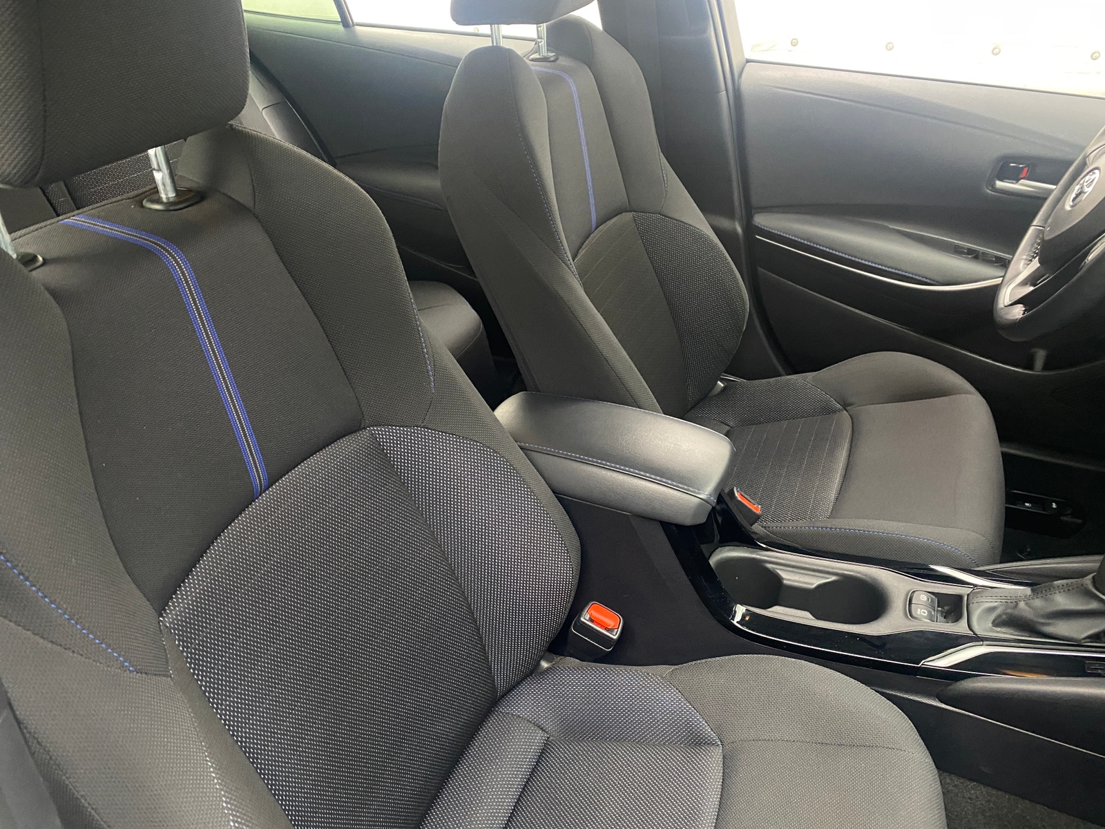 Thumbnail: 2022 Toyota Corolla - 2