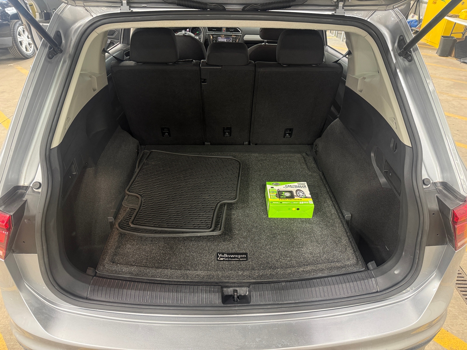 Thumbnail: 2020 Volkswagen Tiguan - 7