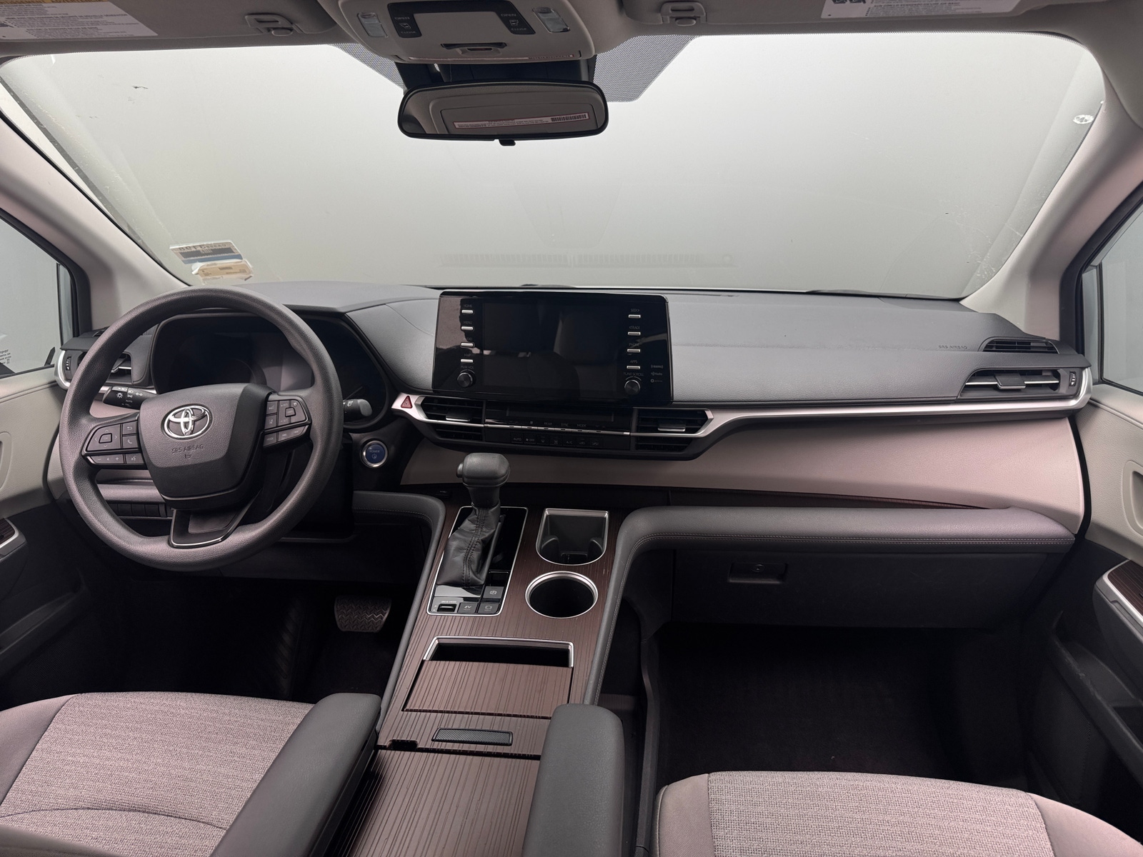 Thumbnail: 2023 Toyota Sienna - 3