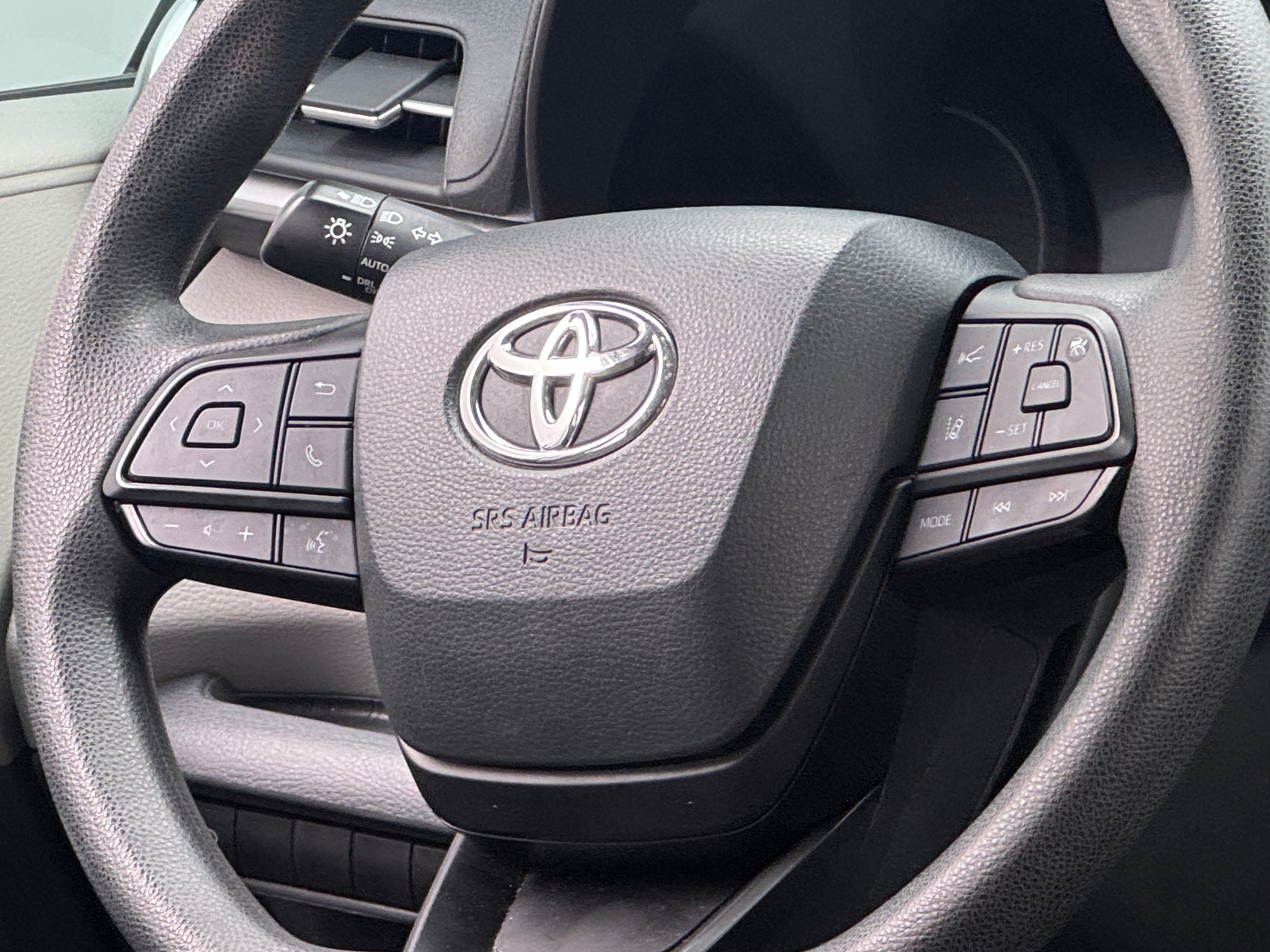 Thumbnail: 2023 Toyota Sienna - 5