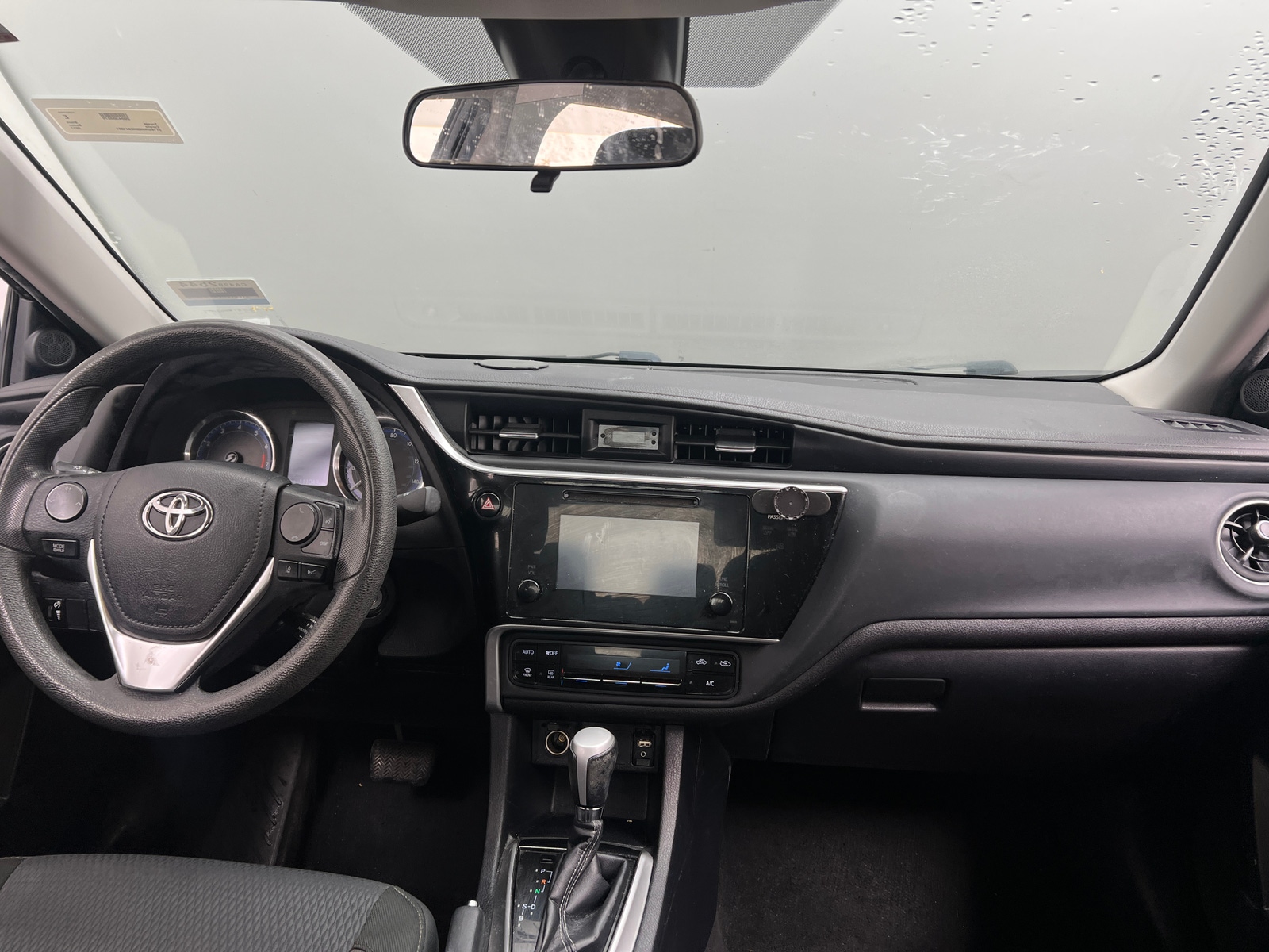 Thumbnail: 2017 Toyota Corolla - 3