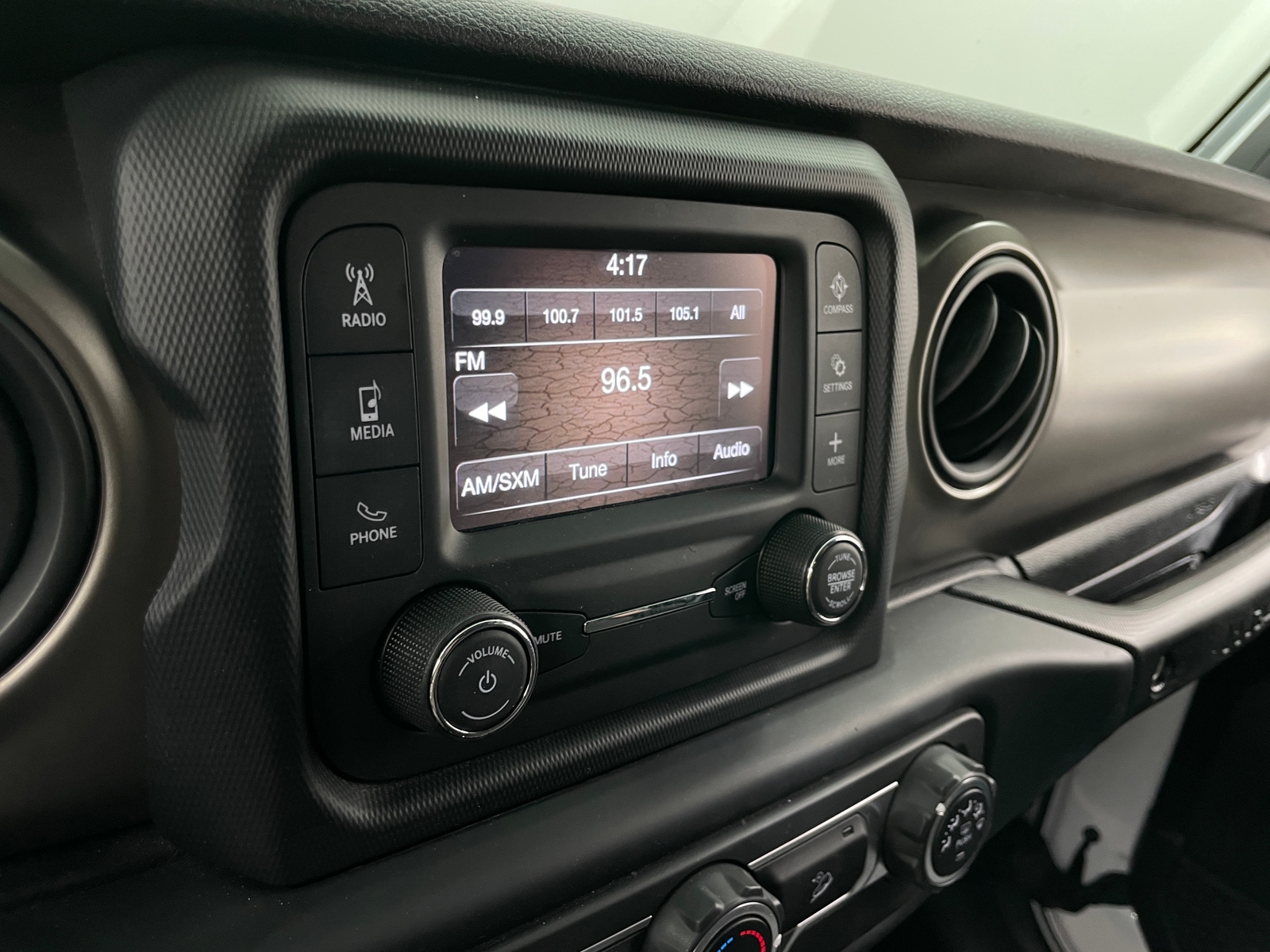 Thumbnail: 2018 Jeep Wrangler - 4