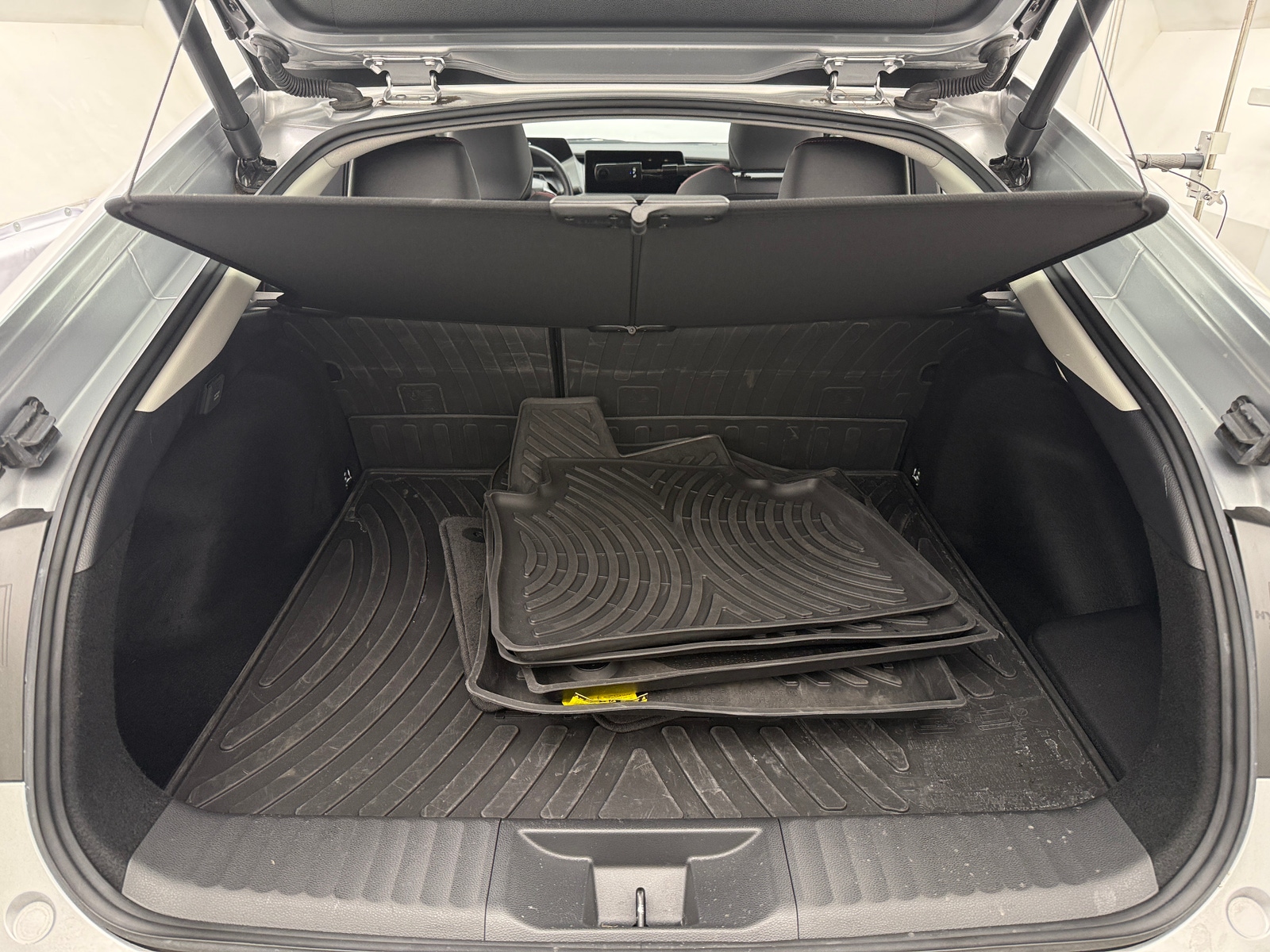 Thumbnail: 2024 Toyota Prius Prime - 6