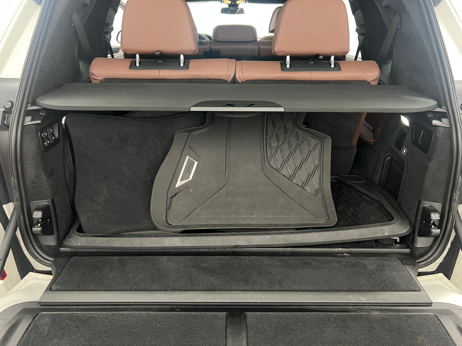 Thumbnail: 2020 BMW X7 - 6