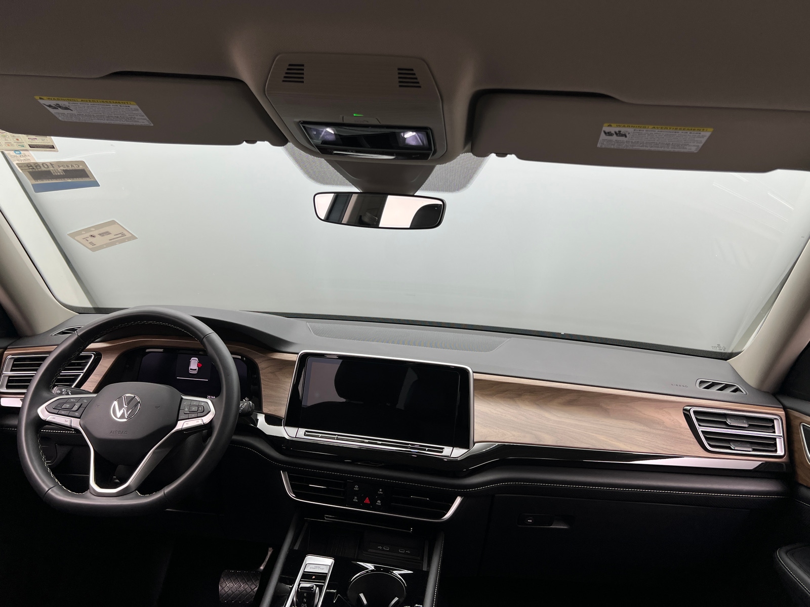 Thumbnail: 2025 Volkswagen Atlas - 3