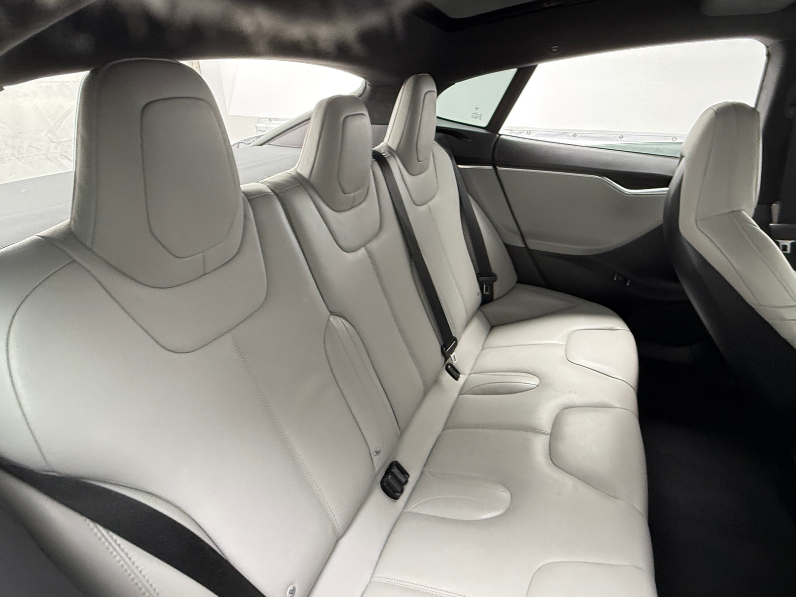 Thumbnail: 2016 Tesla Model S - 5