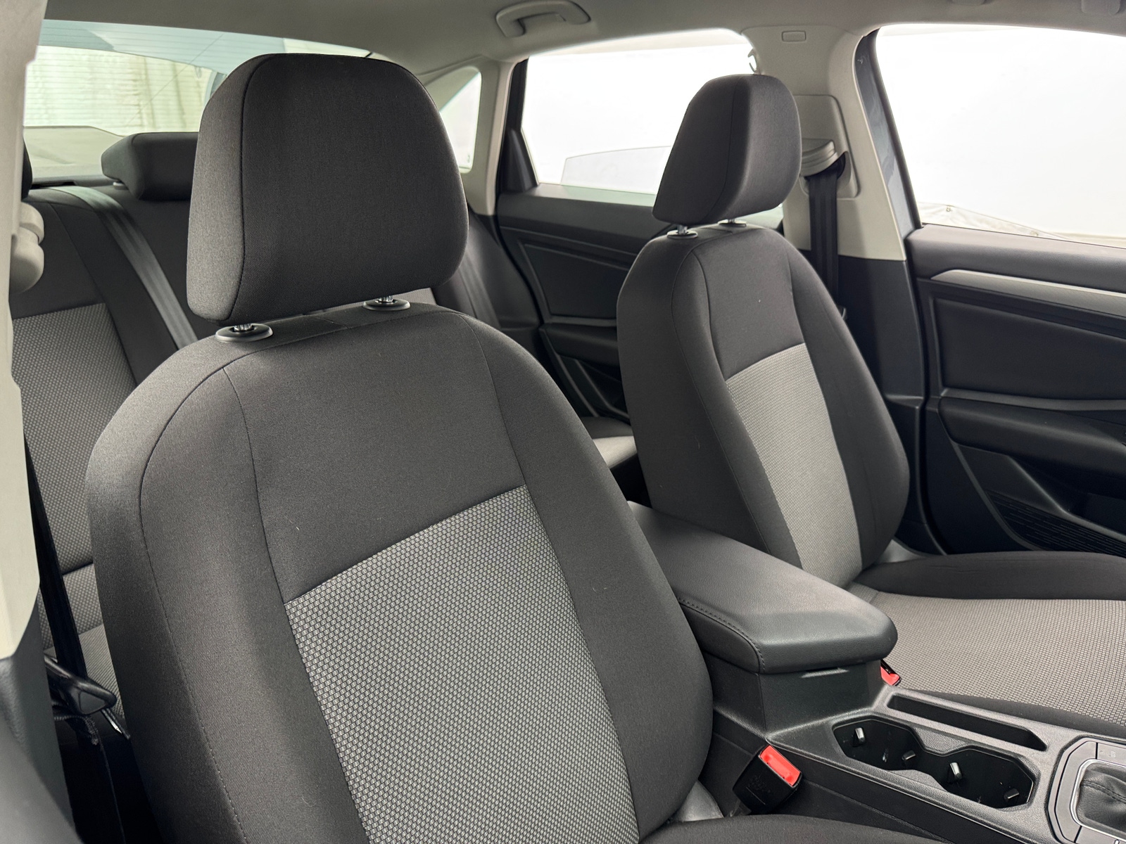 Thumbnail: 2021 Volkswagen Jetta - 2