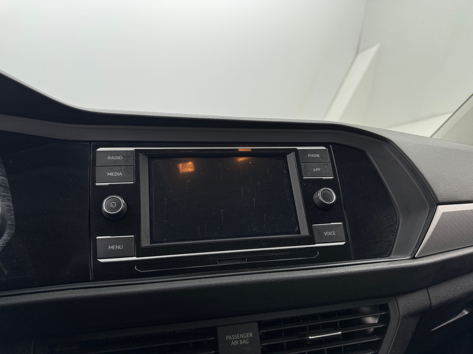 Thumbnail: 2021 Volkswagen Jetta - 4