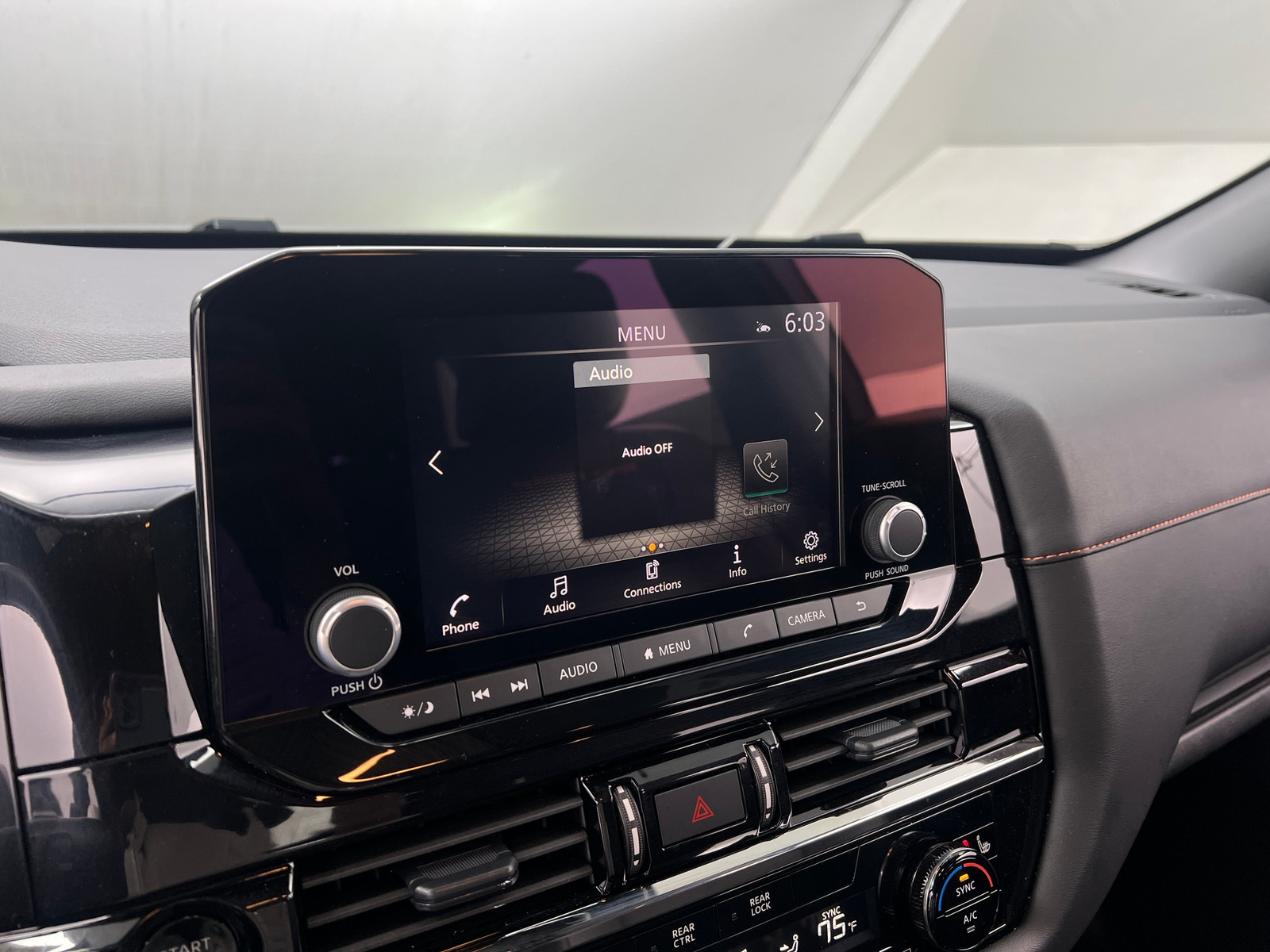 Thumbnail: 2025 Nissan Pathfinder - 3