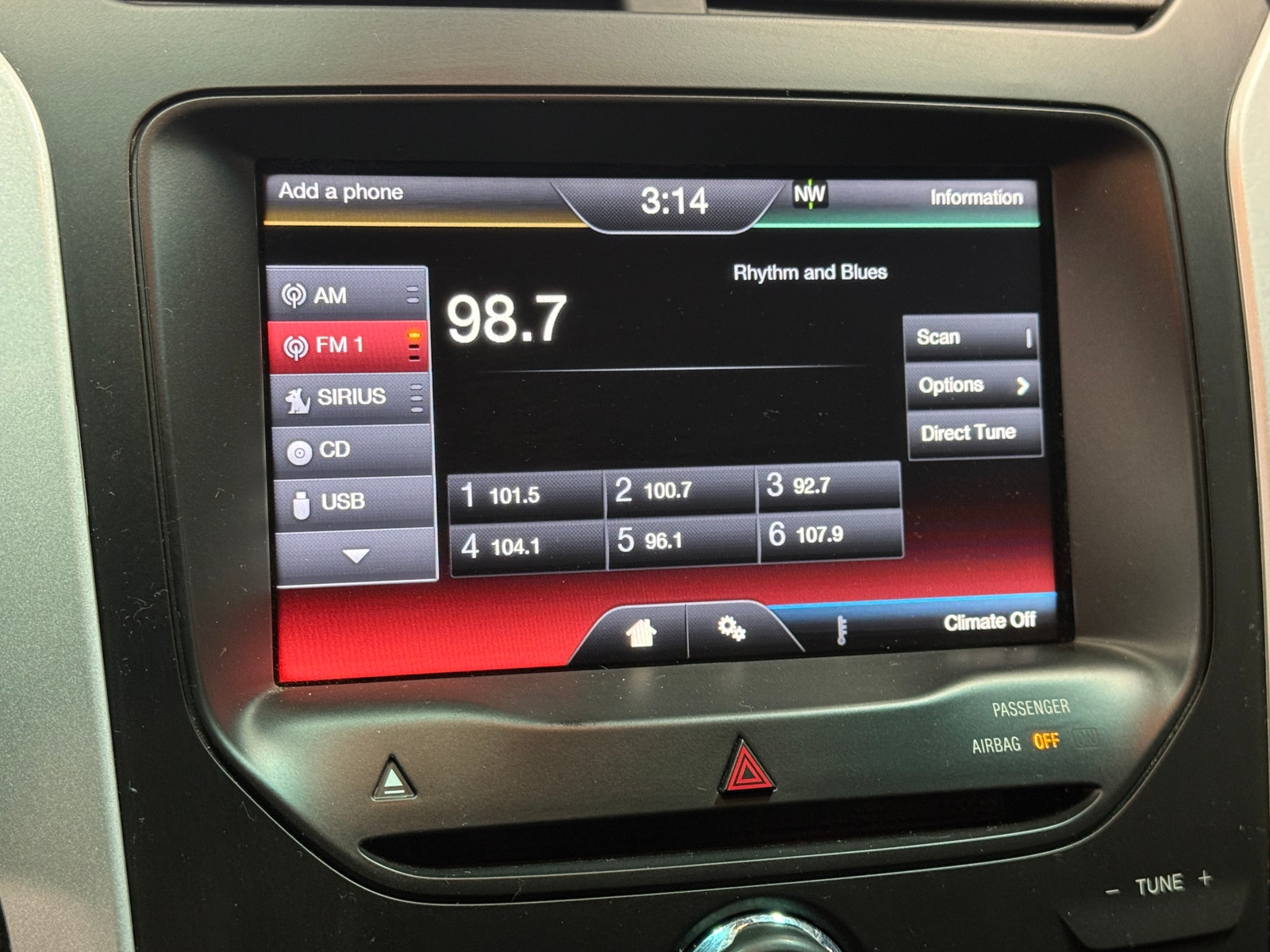 Thumbnail: 2015 Ford Explorer - 3