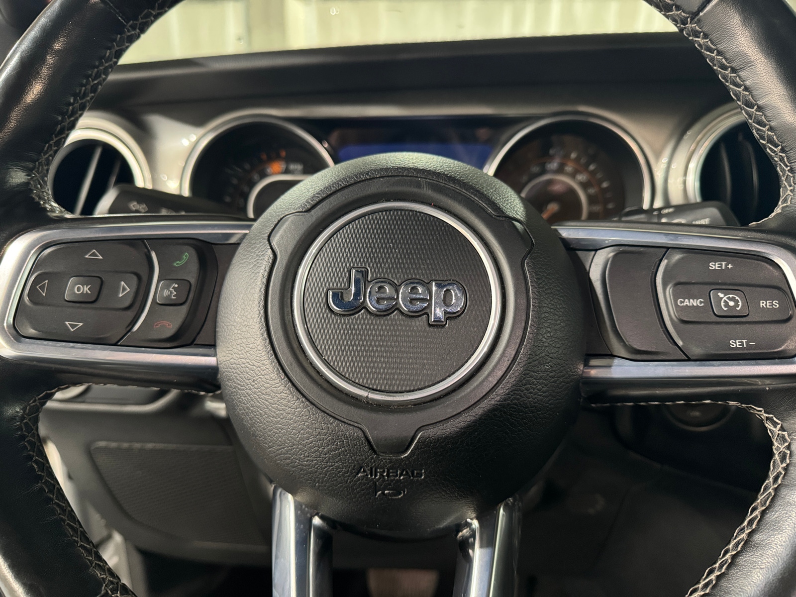 Thumbnail: 2021 Jeep Wrangler - 5
