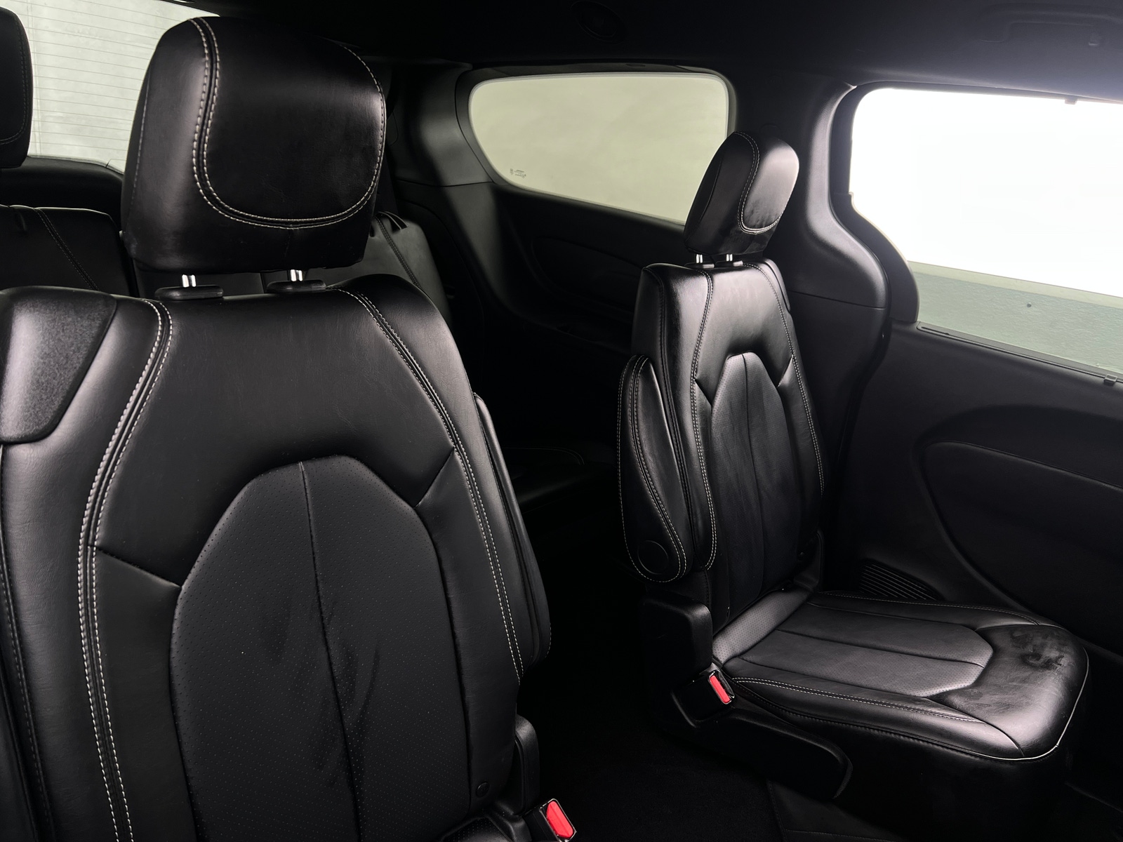 Thumbnail: 2025 Chrysler Pacifica - 5