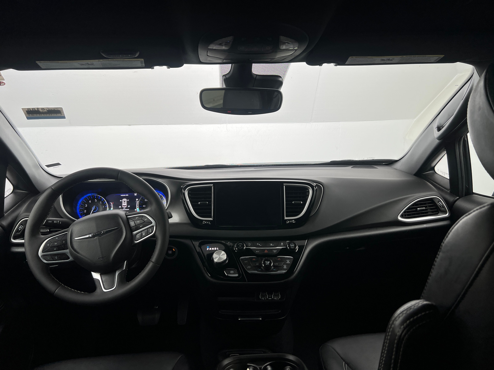 Thumbnail: 2025 Chrysler Pacifica - 2