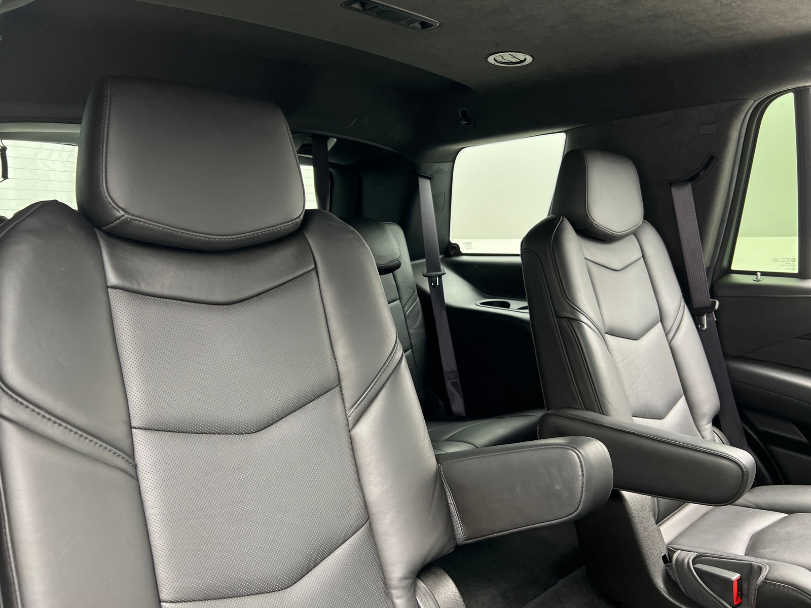 Thumbnail: 2016 Cadillac Escalade - 5