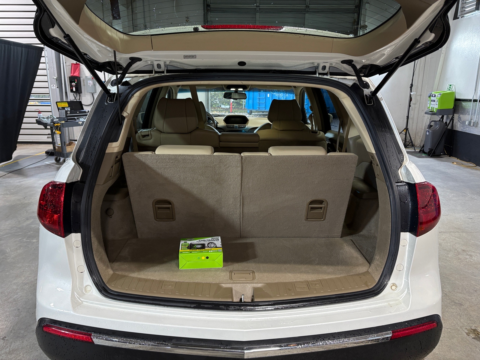 Thumbnail: 2011 Acura MDX - 6