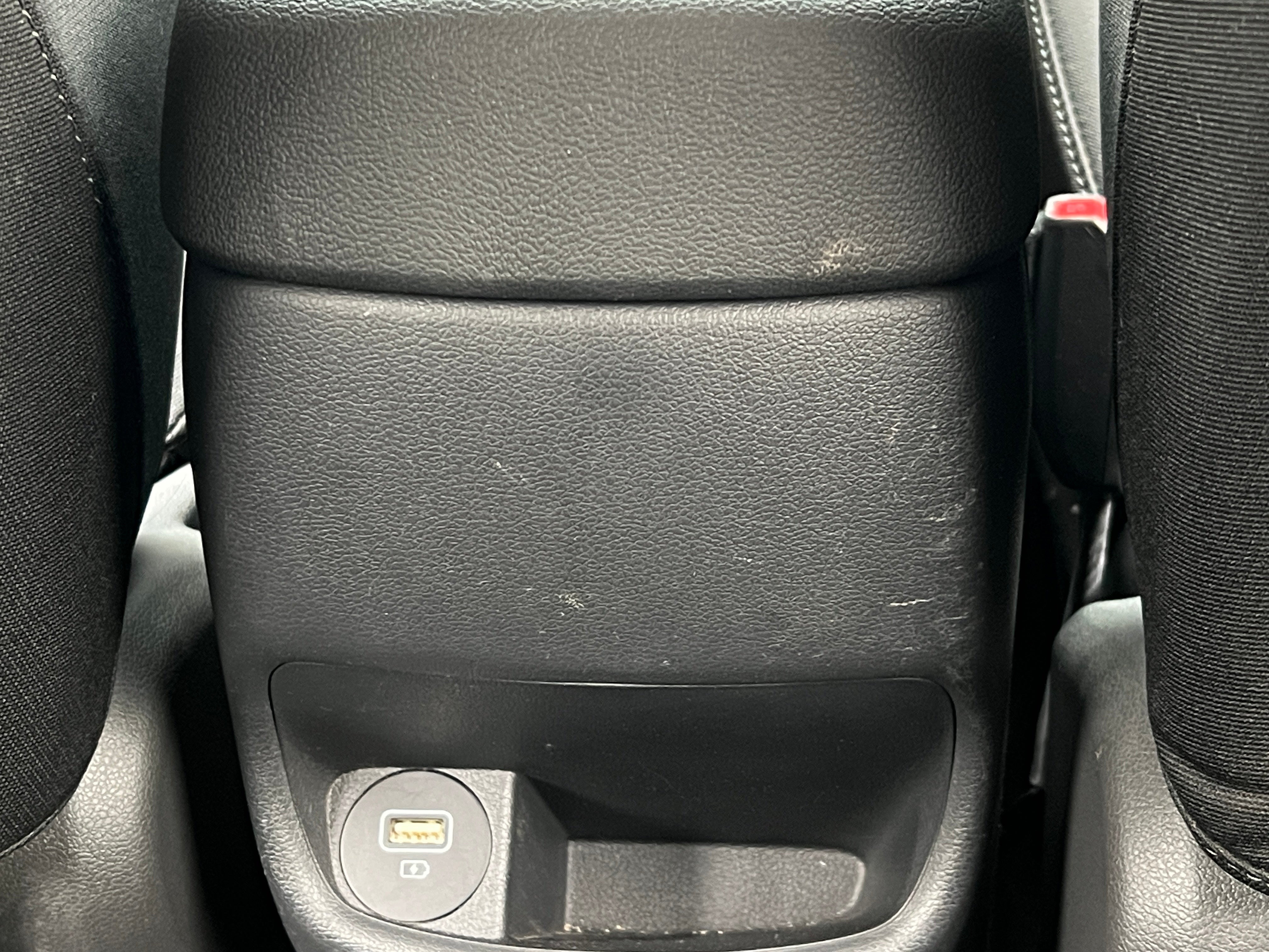 Used 2023 Hyundai Kona EV SE with VIN KM8K23AG7PU165350 for sale in Oak Creek, WI