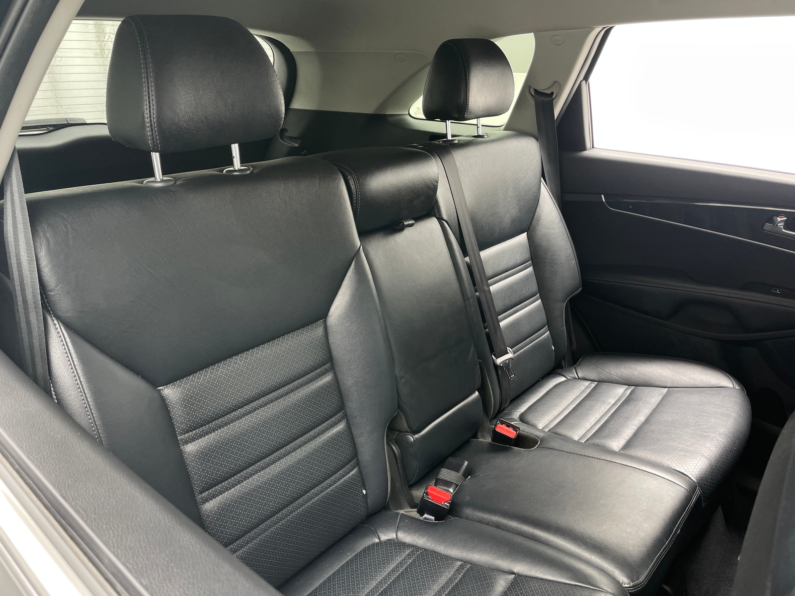 Thumbnail: 2017 Kia Sorento - 6