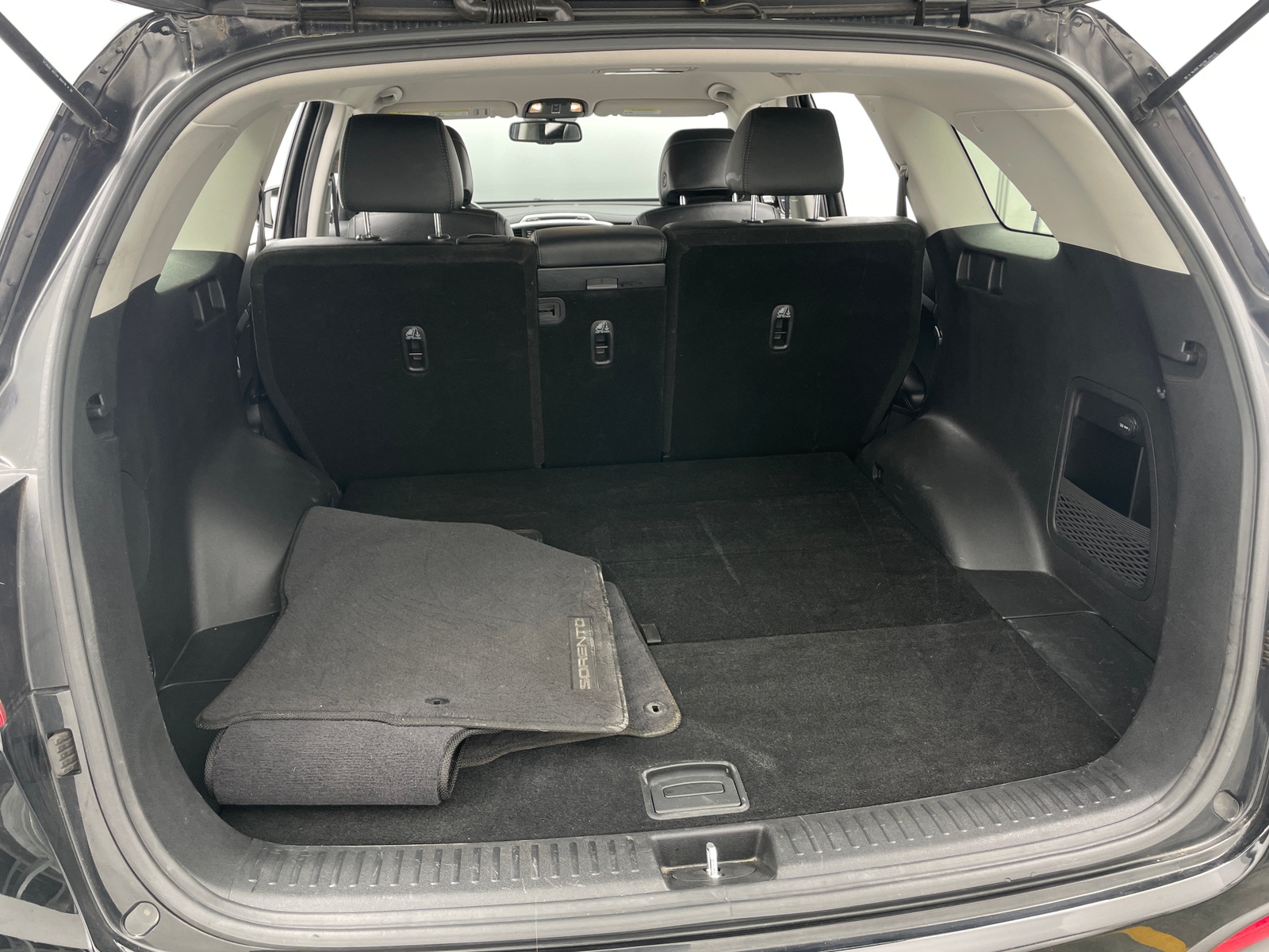 Thumbnail: 2017 Kia Sorento - 7