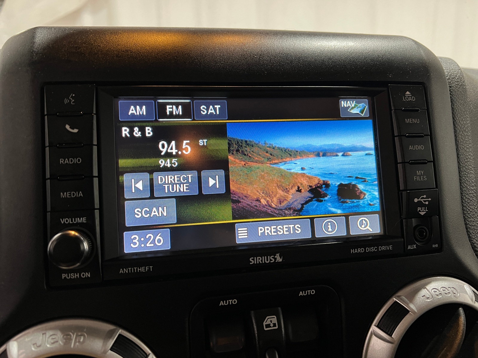 Thumbnail: 2016 Jeep Wrangler - 3