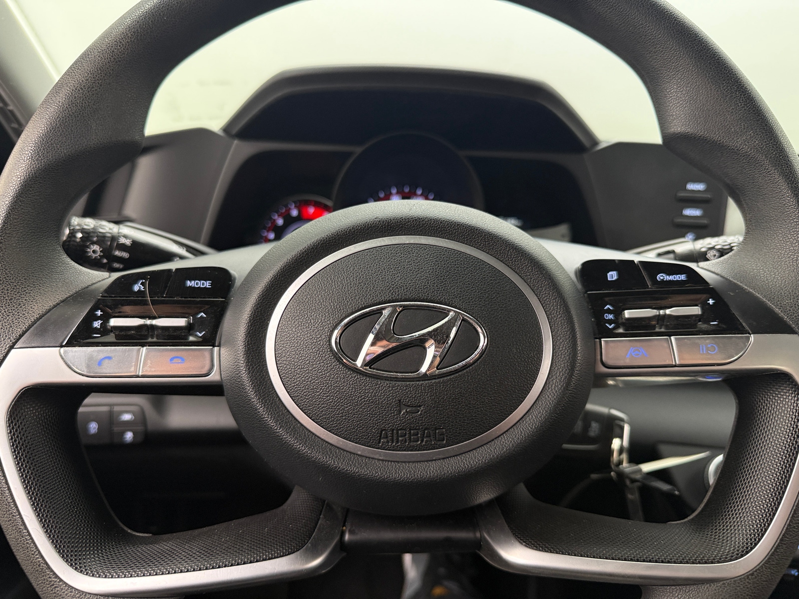 Thumbnail: 2023 Hyundai Elantra - 5