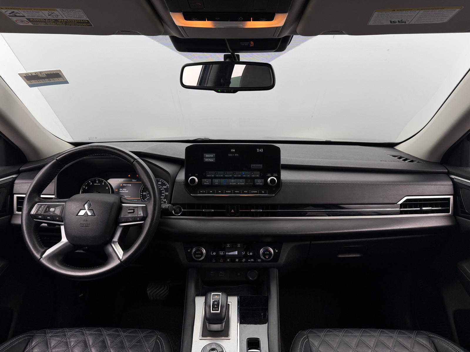 Thumbnail: 2022 Mitsubishi Outlander - 2