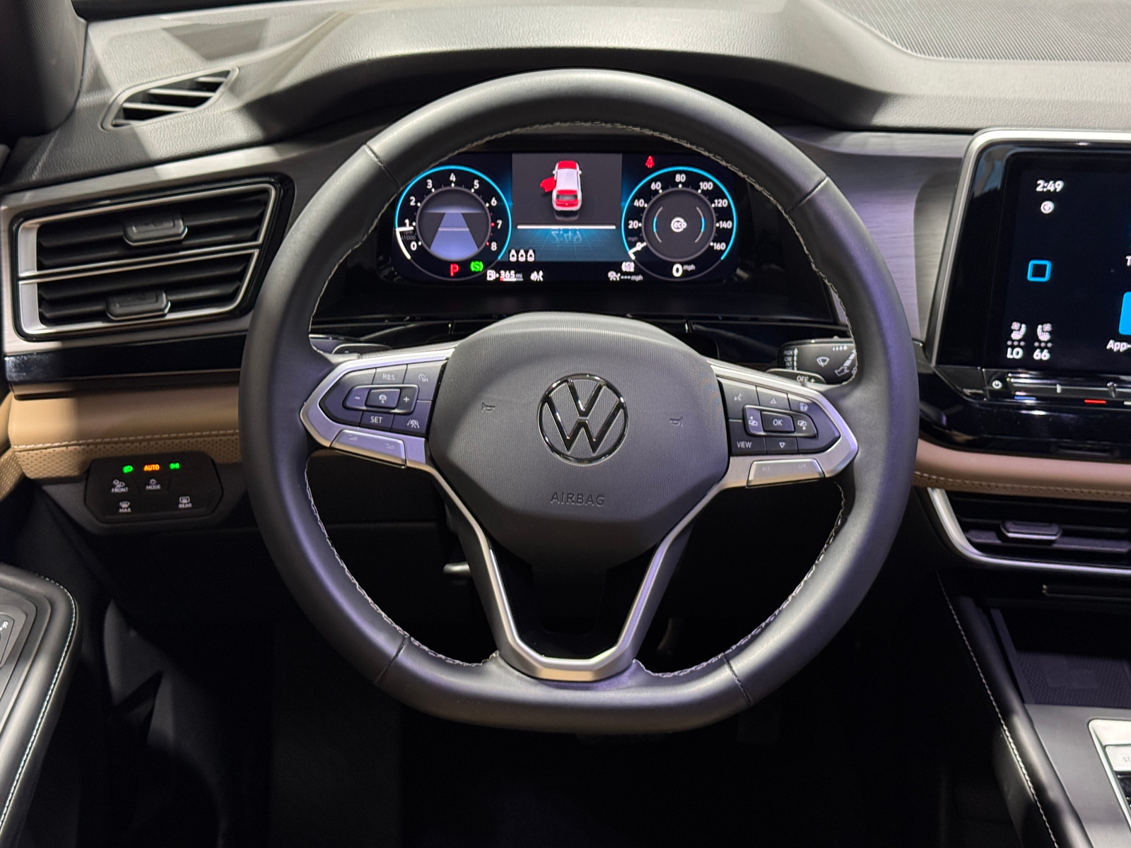 Thumbnail: 2024 Volkswagen Atlas - 4