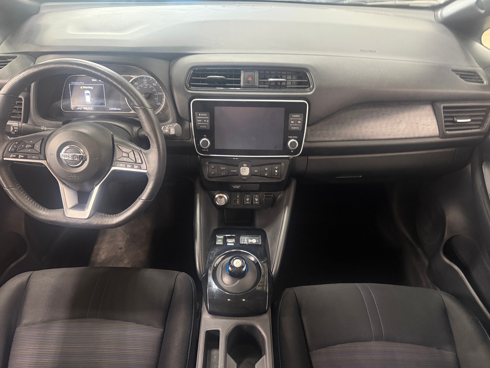 Thumbnail: 2020 Nissan Leaf - 3