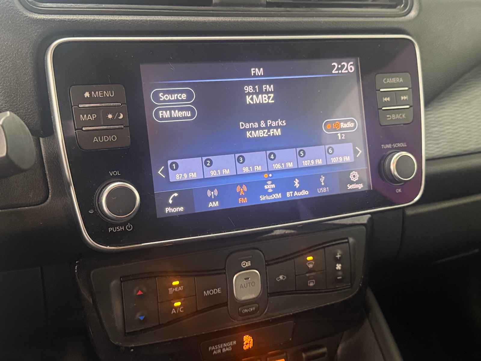 Thumbnail: 2020 Nissan Leaf - 4