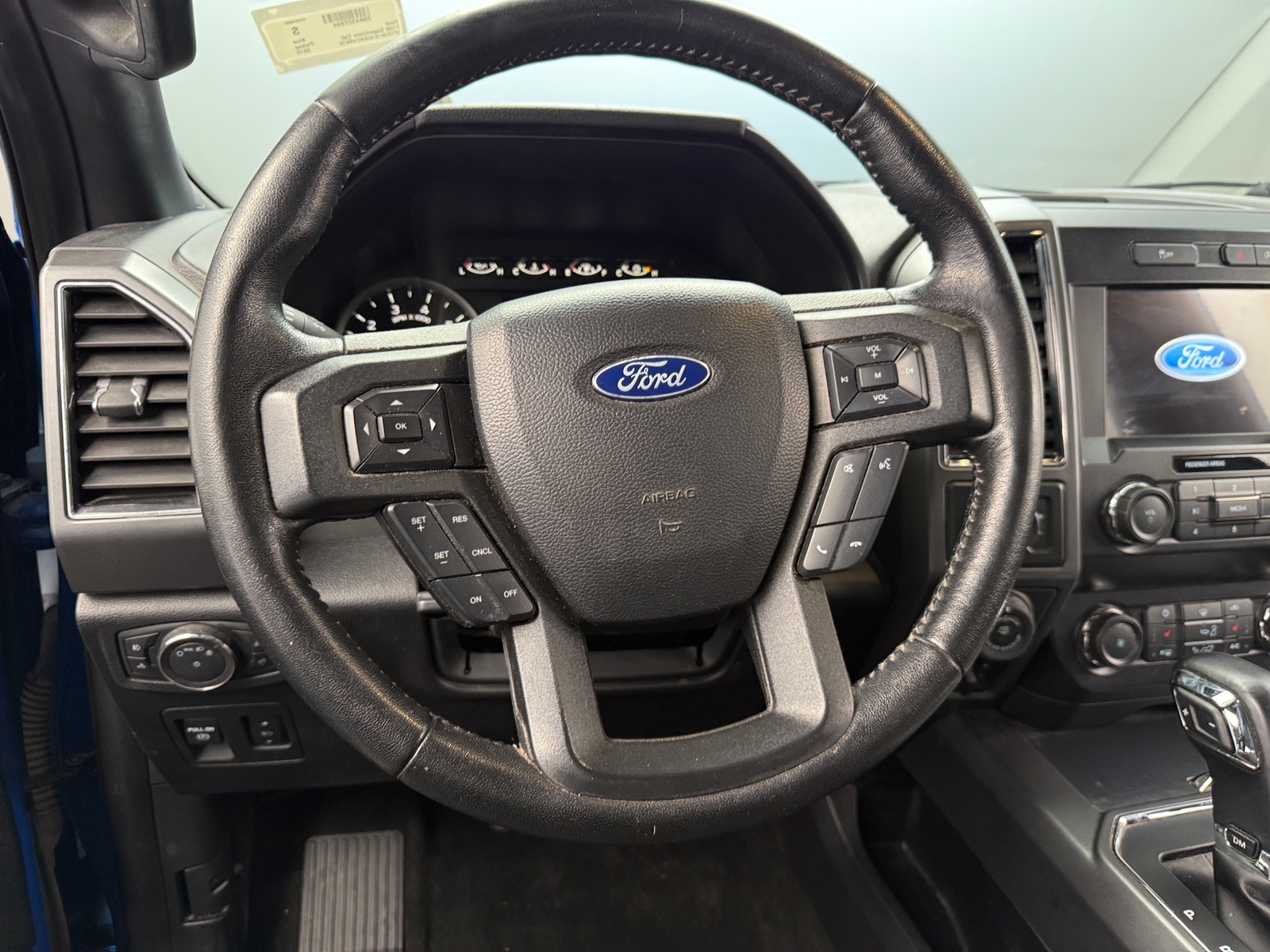 Thumbnail: 2019 Ford Econoline - 5