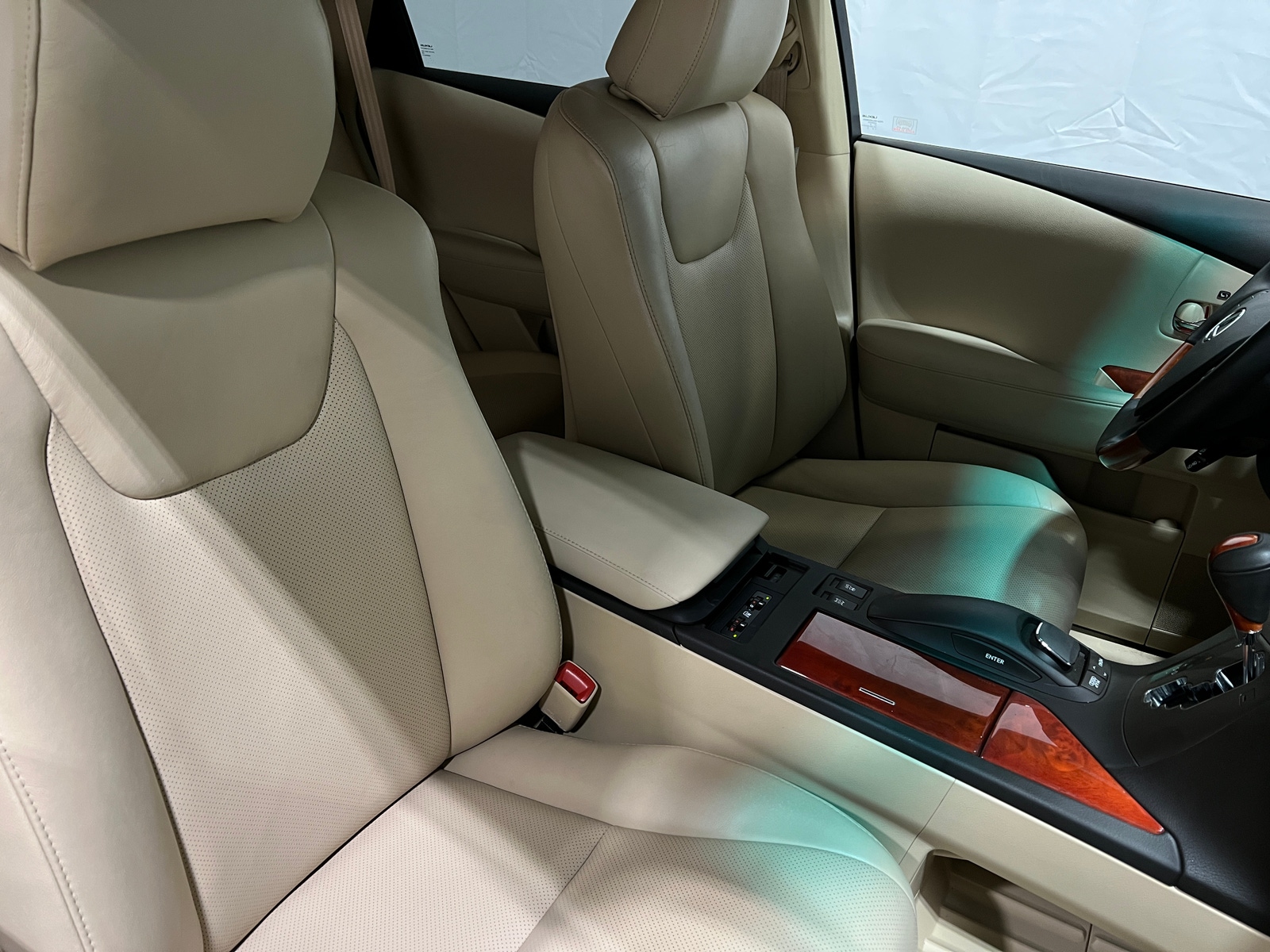 Thumbnail: 2011 Lexus RX - 2