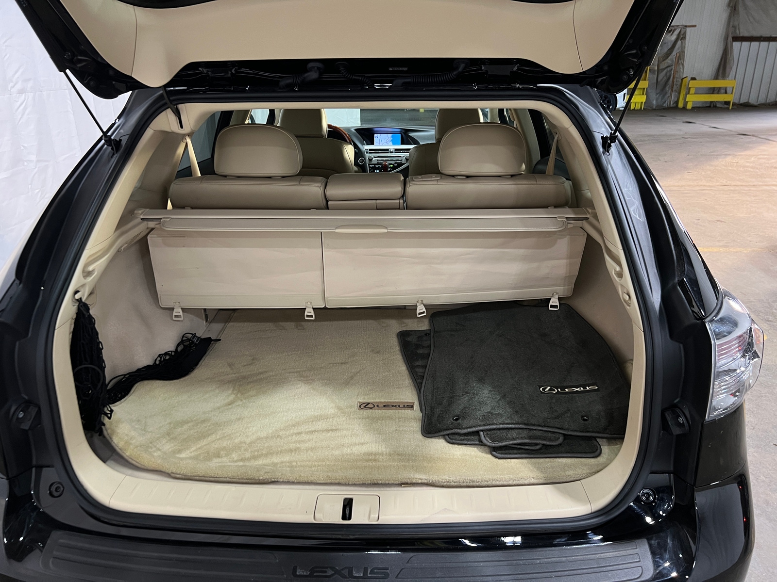 Thumbnail: 2011 Lexus RX - 7