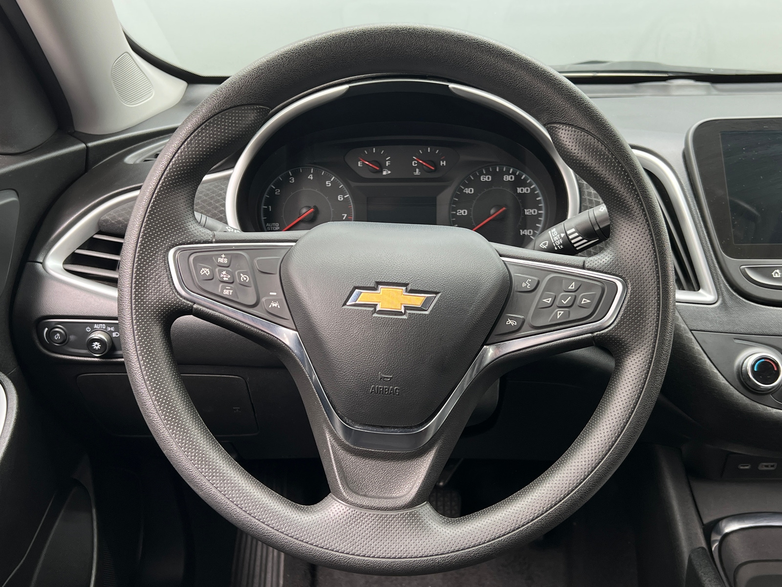 Thumbnail: 2024 Chevrolet Malibu - 5