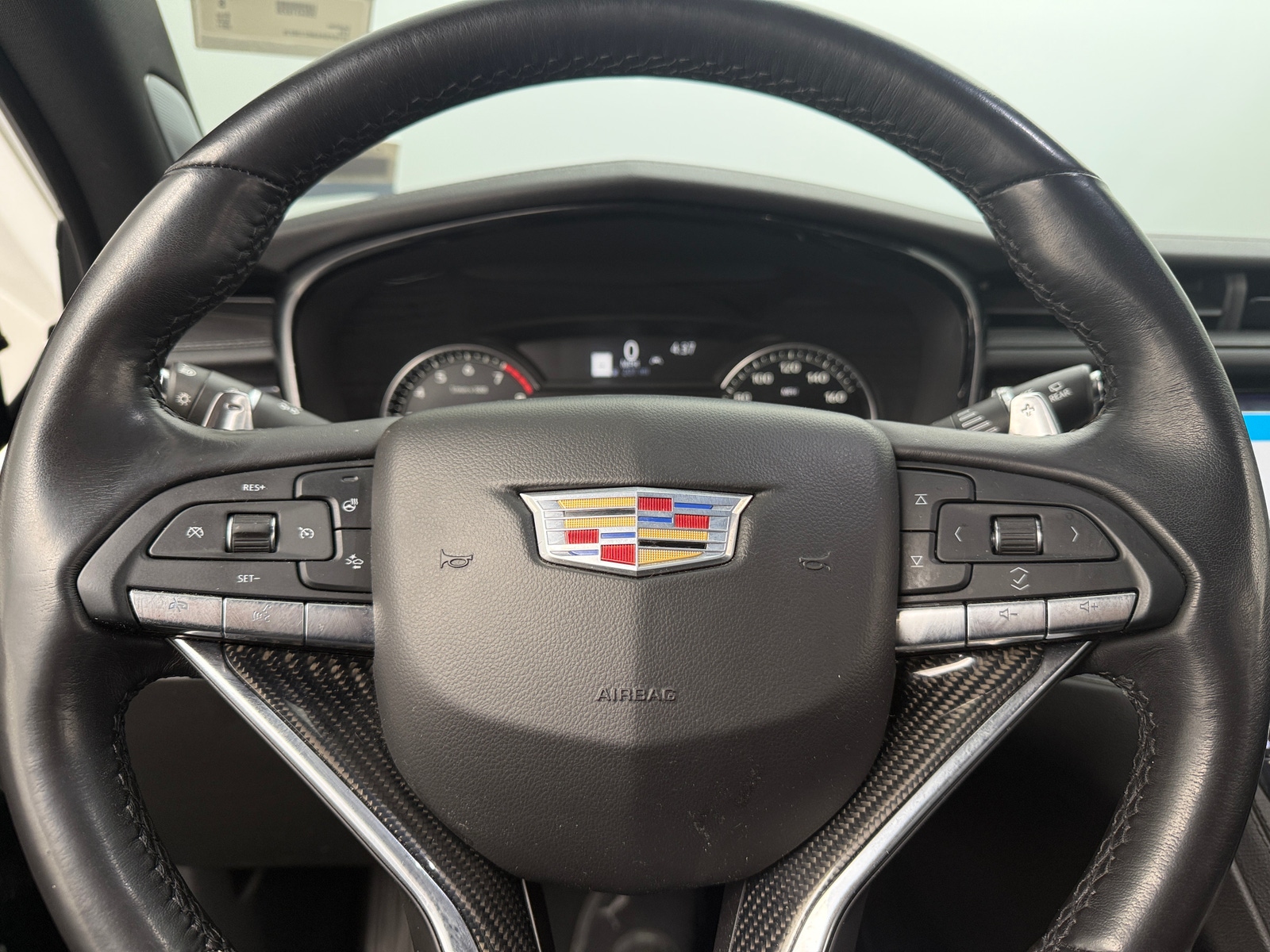 Thumbnail: 2021 Cadillac XT6 - 4