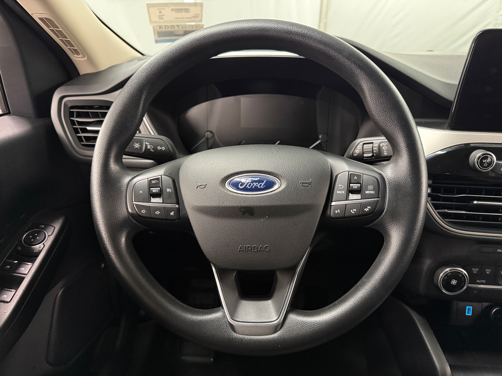 Thumbnail: 2020 Ford Escape - 5