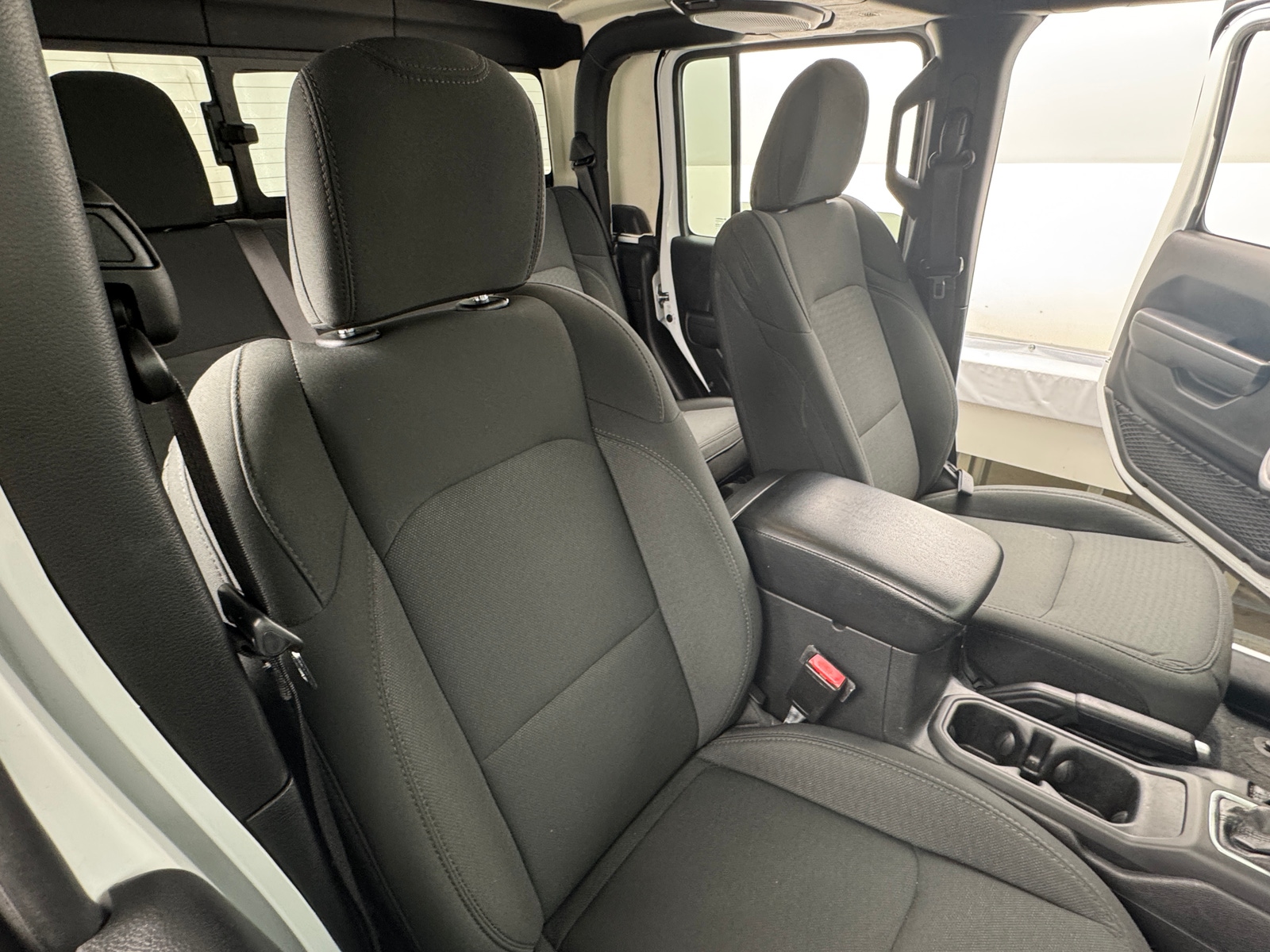 Thumbnail: 2021 Jeep Gladiator - 2