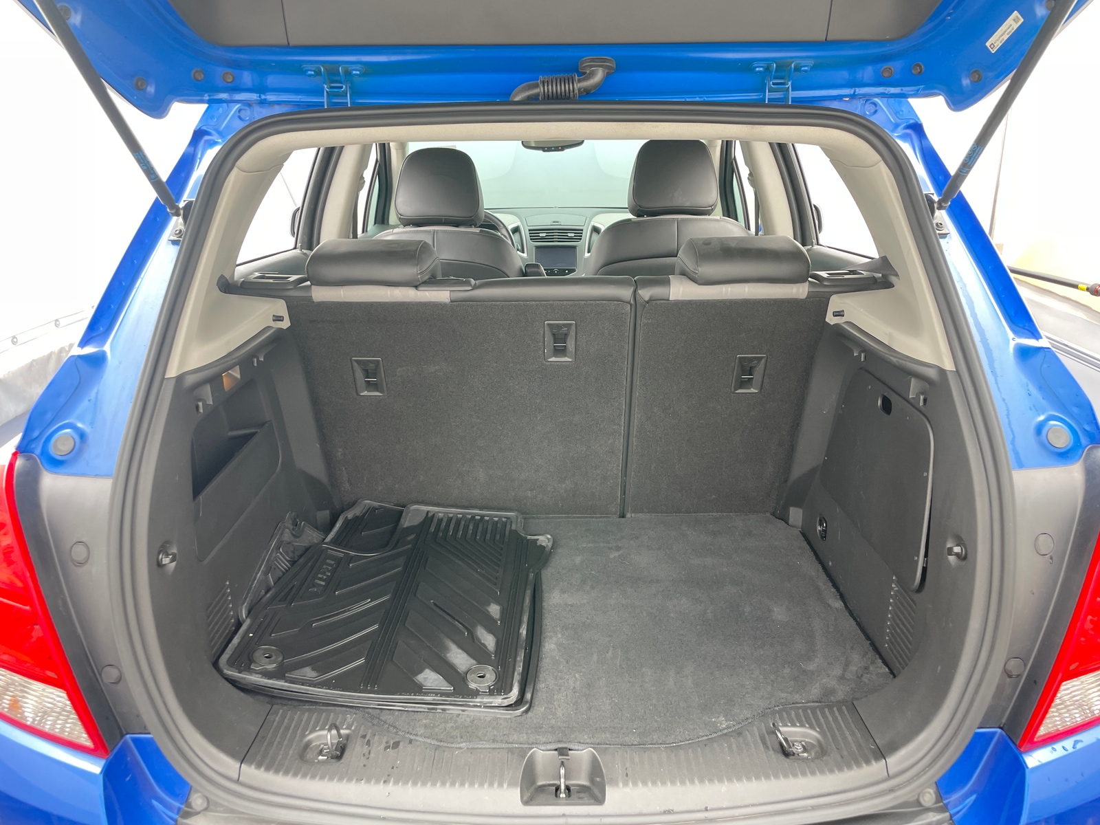 Thumbnail: 2016 Chevrolet Trax - 7