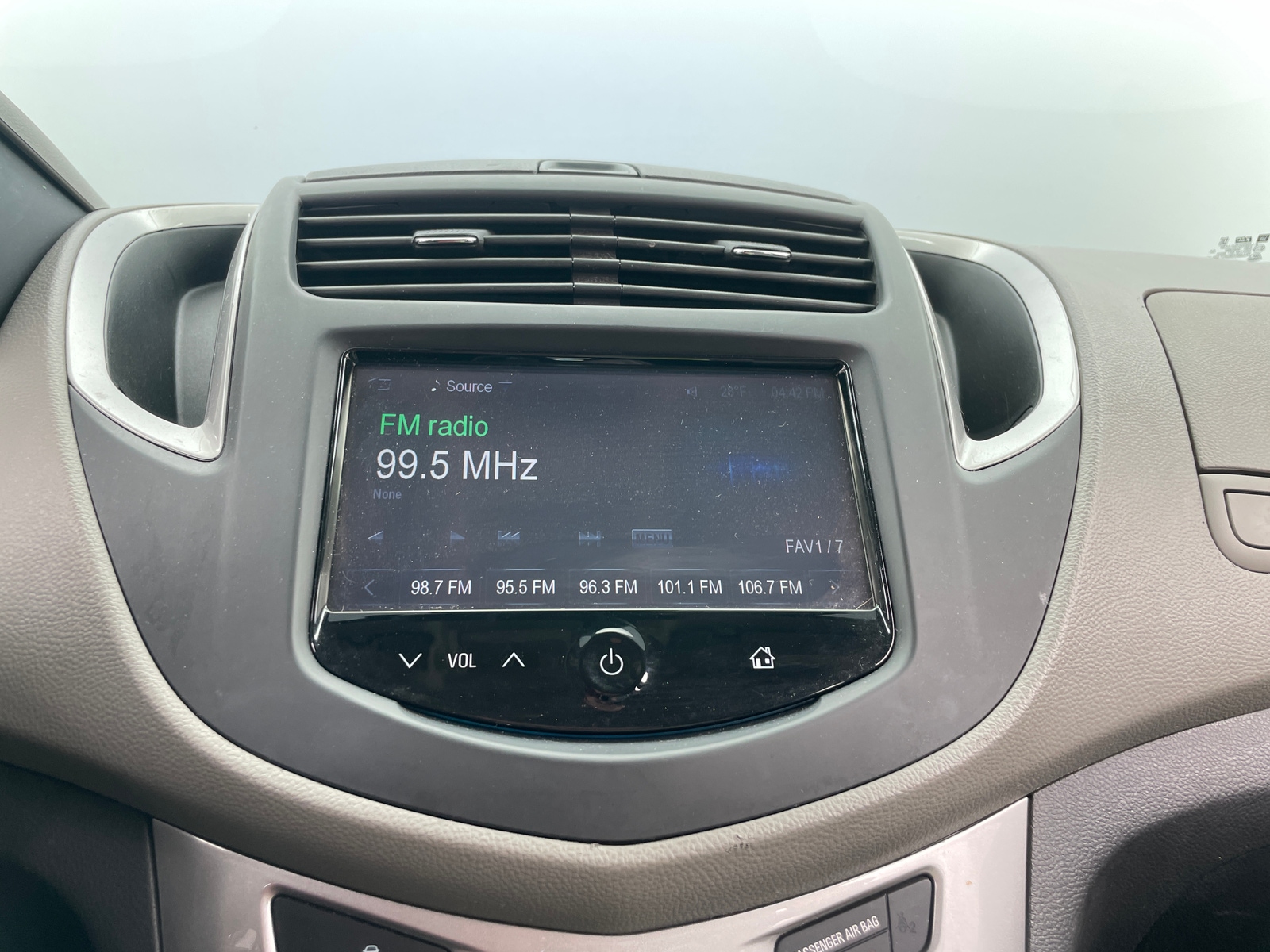 Thumbnail: 2016 Chevrolet Trax - 4